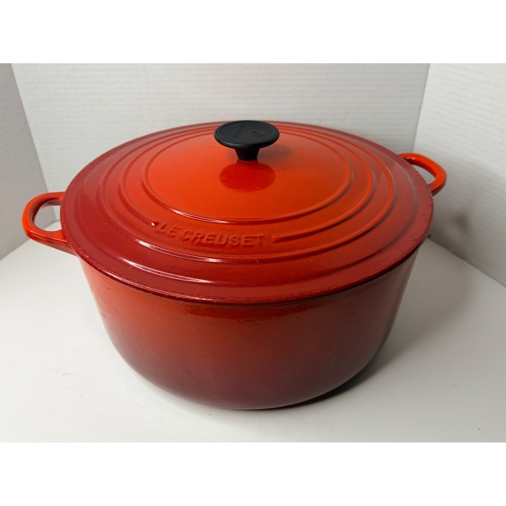 Le Creuset Classic 9 Qt Round Dutch Oven Signature Cerise - 30 Red Cast Iron